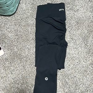 Do You Moon Butt Scrunch Leggings